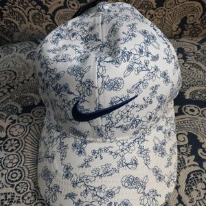 Nike Accessories - Nike Women's Floral Cap Nike Accessories - Nike Women's Floral Cap
